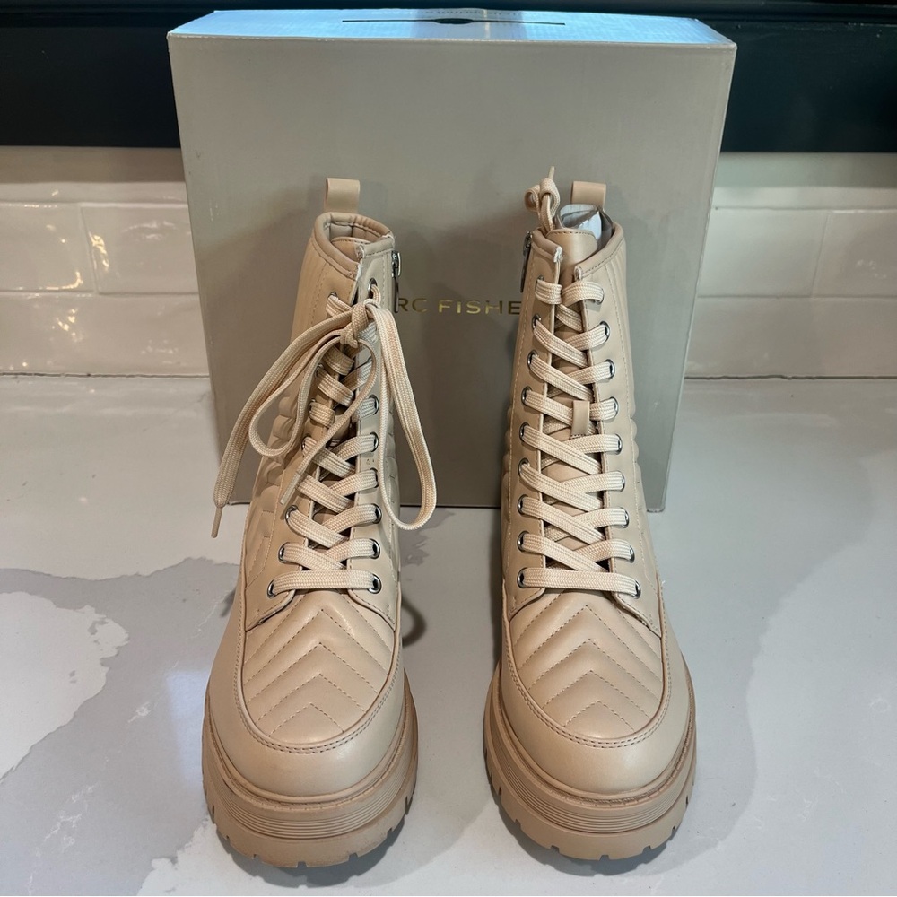 Marc Fisher Pierce Quilted Faux Leather Pierce Light Natural Combat Boot Sz 10 - Picture 3 of 14